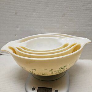 Vintage Shenandoah (wintergreen) Pyrex Cinderella Mixing Bowls Complete Set 80s